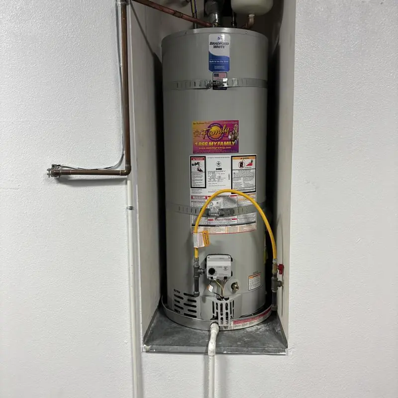 Bradford White 50-gallon water heater with gas line flex